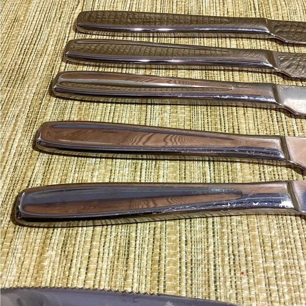 Set of 7 Heritage Mint LTD Stainless Steel Serrated Steak Knives